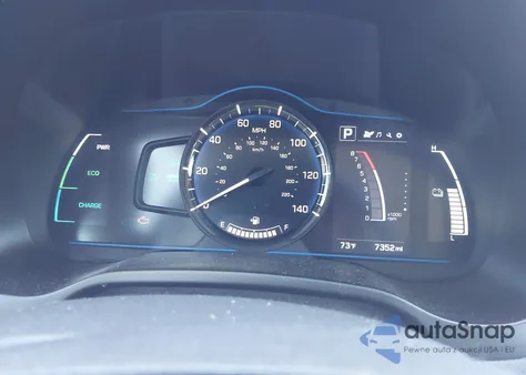 2018 Hyundai Ioniq Hybrid Blue z USA, uszkodzony, nr VIN KMHC65LC5JU100258